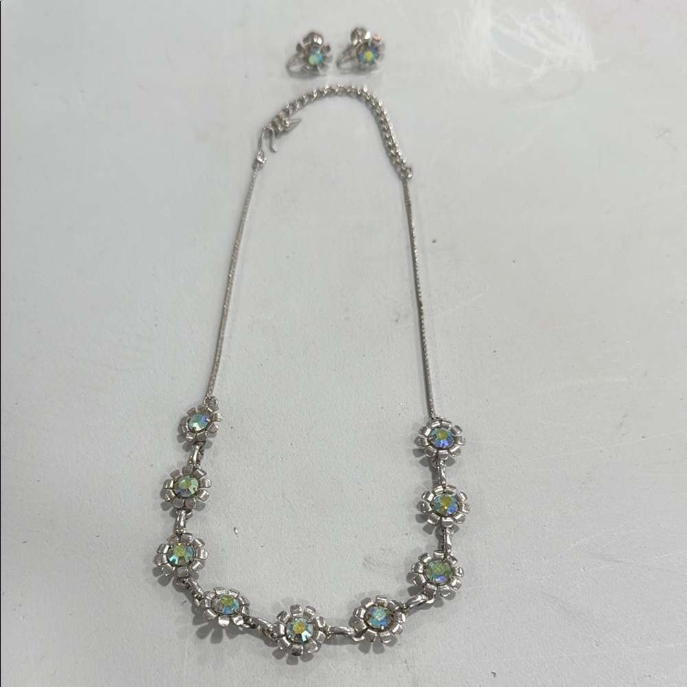 Elegant Silver Necklace and Earring Set